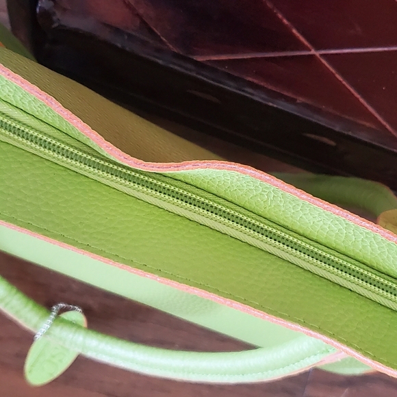 100% Leather,monogramable bags by MSC marketplaces - Picture 3 of 7